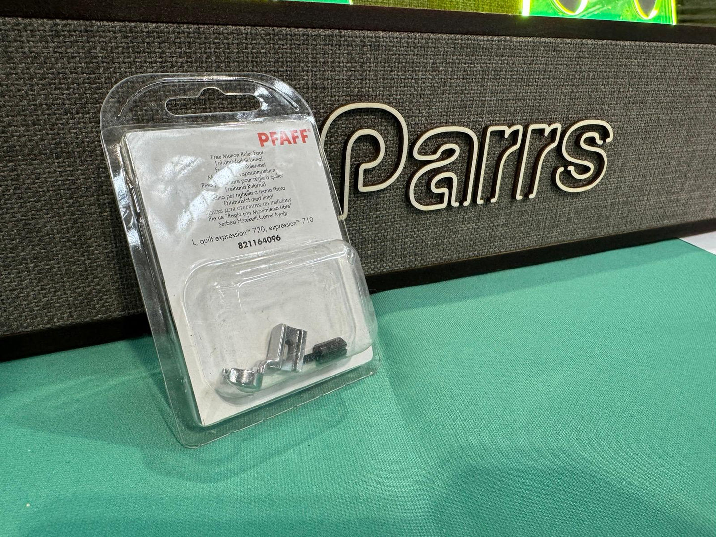 Pfaff Ruler foot